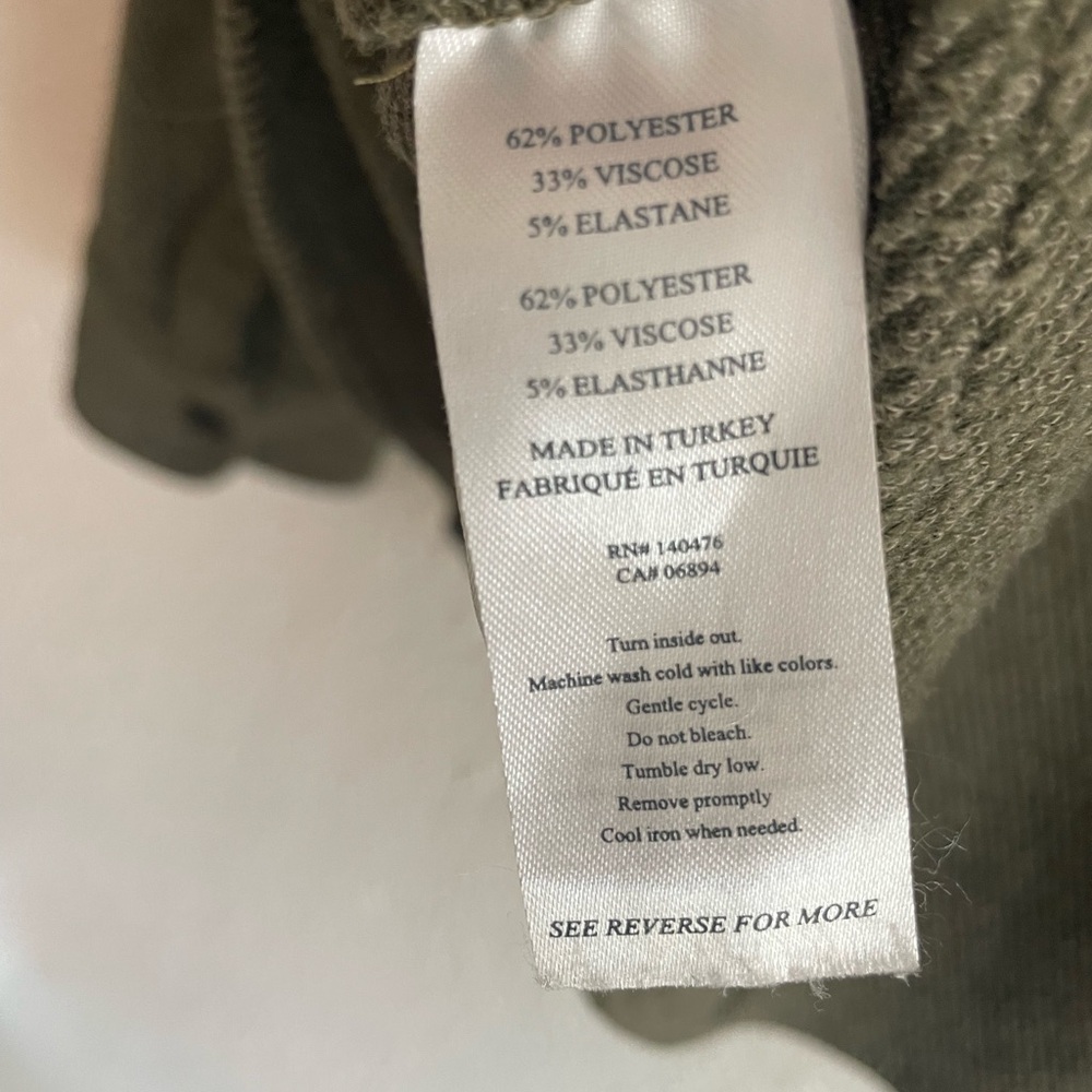 TWO Faherty Legend sweater shirts in grey twill and olive - Picture 8 of 16